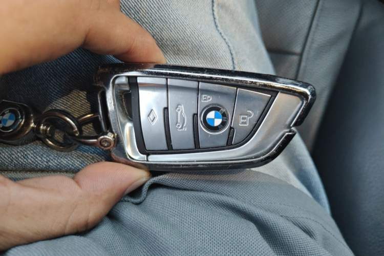 Used BMW 5 Series 2018 530Li Luxury Edition M Sport Package Vehicle Key