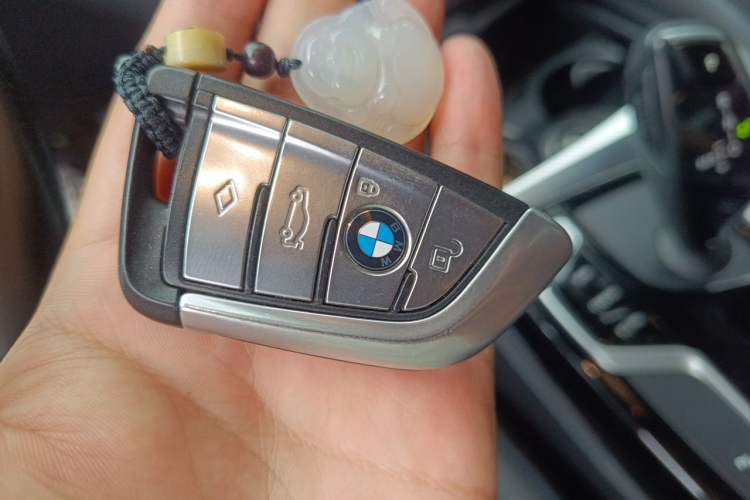 Used BMW 5 Series 2018 525i M Sport Package Vehicle Key
