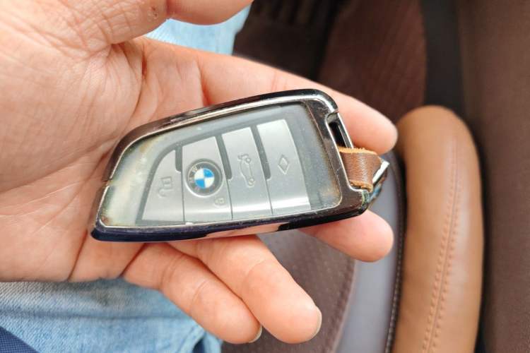 Used BMW 5 Series 2018 530Li Leading Edition Luxury Package Vehicle Key
