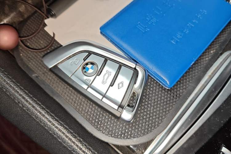 Used BMW 5 Series 2018 530Li Luxury Edition M Sport Package Vehicle Key