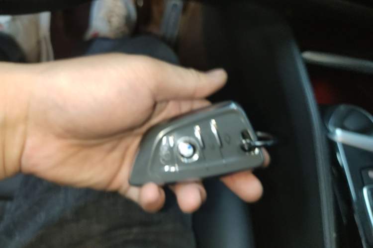 Used BMW 5 Series 2018 525Li M Sport Package Vehicle Key