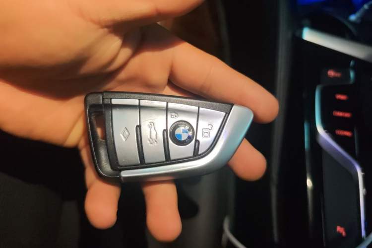 Used BMW 5 Series 2018 525Li Luxury Package Vehicle Key