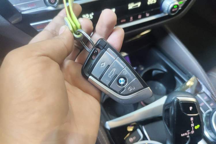 Used BMW 5 Series 2018 525Li Luxury Package Vehicle Key