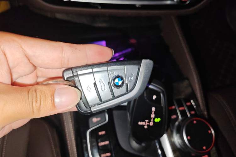 Used BMW 5 Series 2018 525Li M Sport Package Vehicle Key
