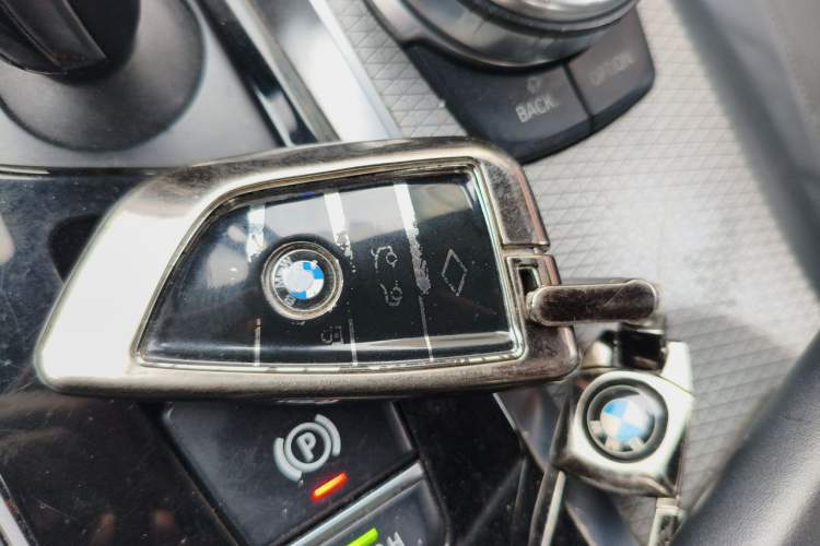 Used BMW 5 Series 2018 Restyled 530Li Luxury Edition M Sport Package Vehicle Key