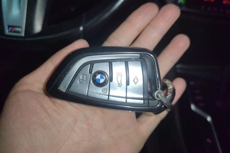 Used BMW 5 Series 2018 525Li M Sport Package Vehicle Key