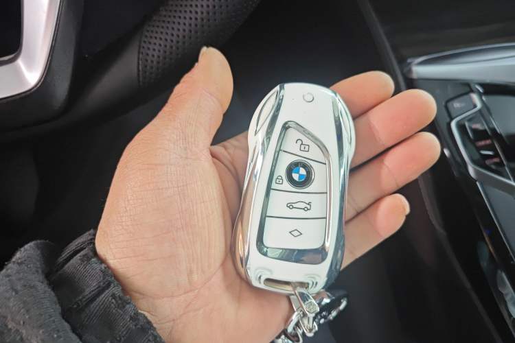 Used BMW 5 Series 2018 530Li Leading Edition Luxury Package Vehicle Key