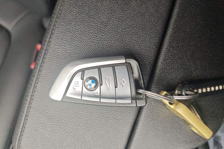 Used BMW 5 Series 2018 525Li Luxury Package Vehicle Key