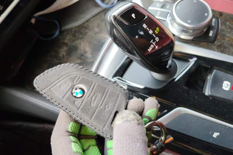 Used BMW 5 Series 2018 530Li Leading Model M Sport Package Vehicle Key