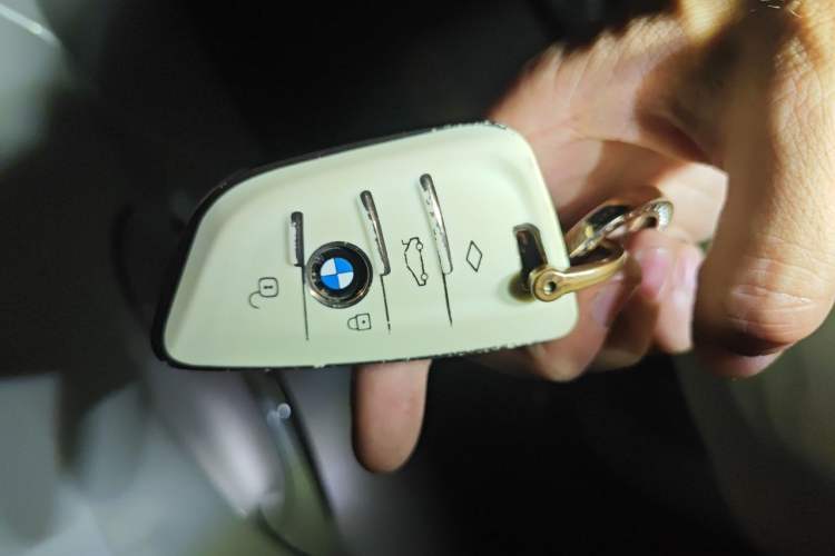 Used BMW 5 Series 2018 530Li Leading Edition Luxury Package Vehicle Key