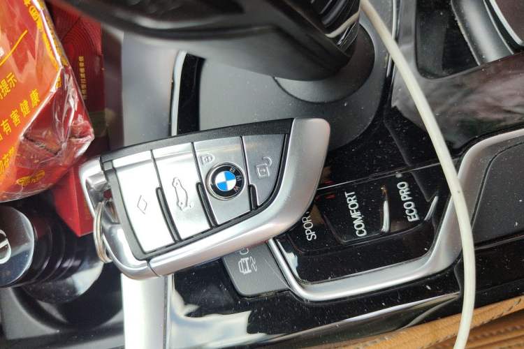 Used BMW 5 Series 2018 530Li Leading Model M Sport Package Vehicle Key