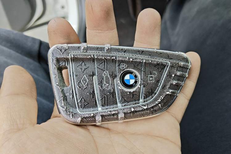 Used BMW 5 Series 2018 530Li xDrive Luxury Package Vehicle Key