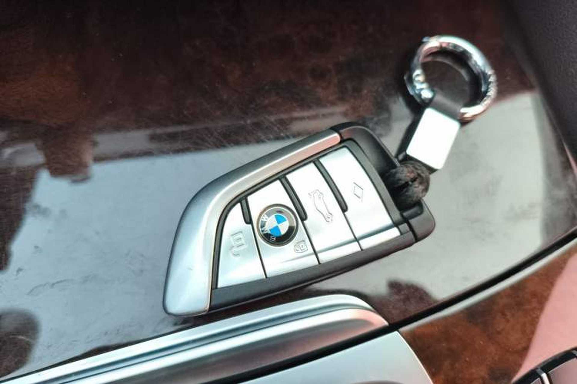 Used BMW 5 Series 2018 525Li Luxury Package Vehicle Key