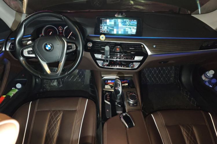 Used BMW 5 Series 2018 Revised Version 530Li Leading Edition Luxury Package Center Console