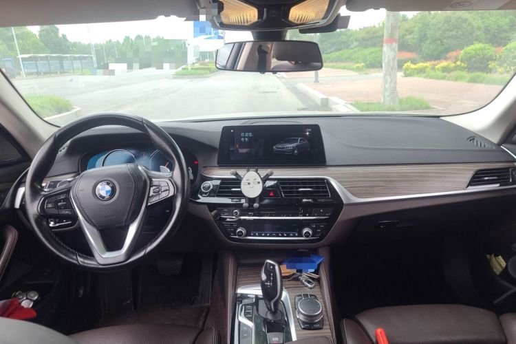 Used BMW 5 Series 2018 530Li Luxury Edition Premium Package Center Console