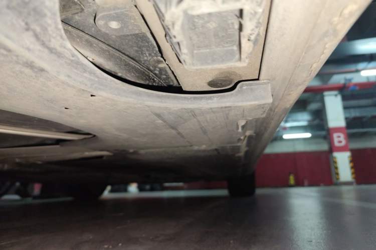 Used BMW 5 Series 2018 528Li Launch Special Edition Chassis Rear Right