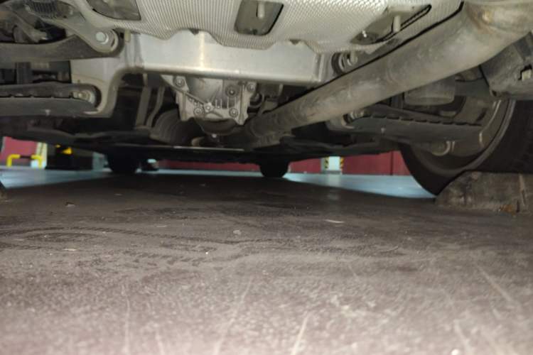 Used BMW 5 Series 2018 528Li Launch Special Edition Chassis Rear