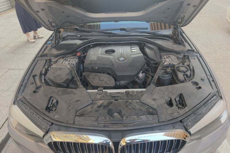 Used BMW 5 Series 2018 530Li Leading Edition Luxury Package Engine Bay
