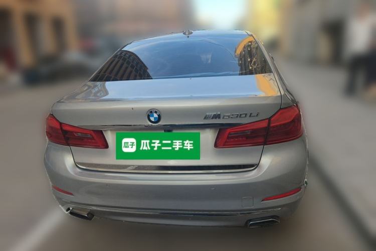 Used BMW 5 Series 2018 530Li Leading Edition Luxury Package Exterior 4