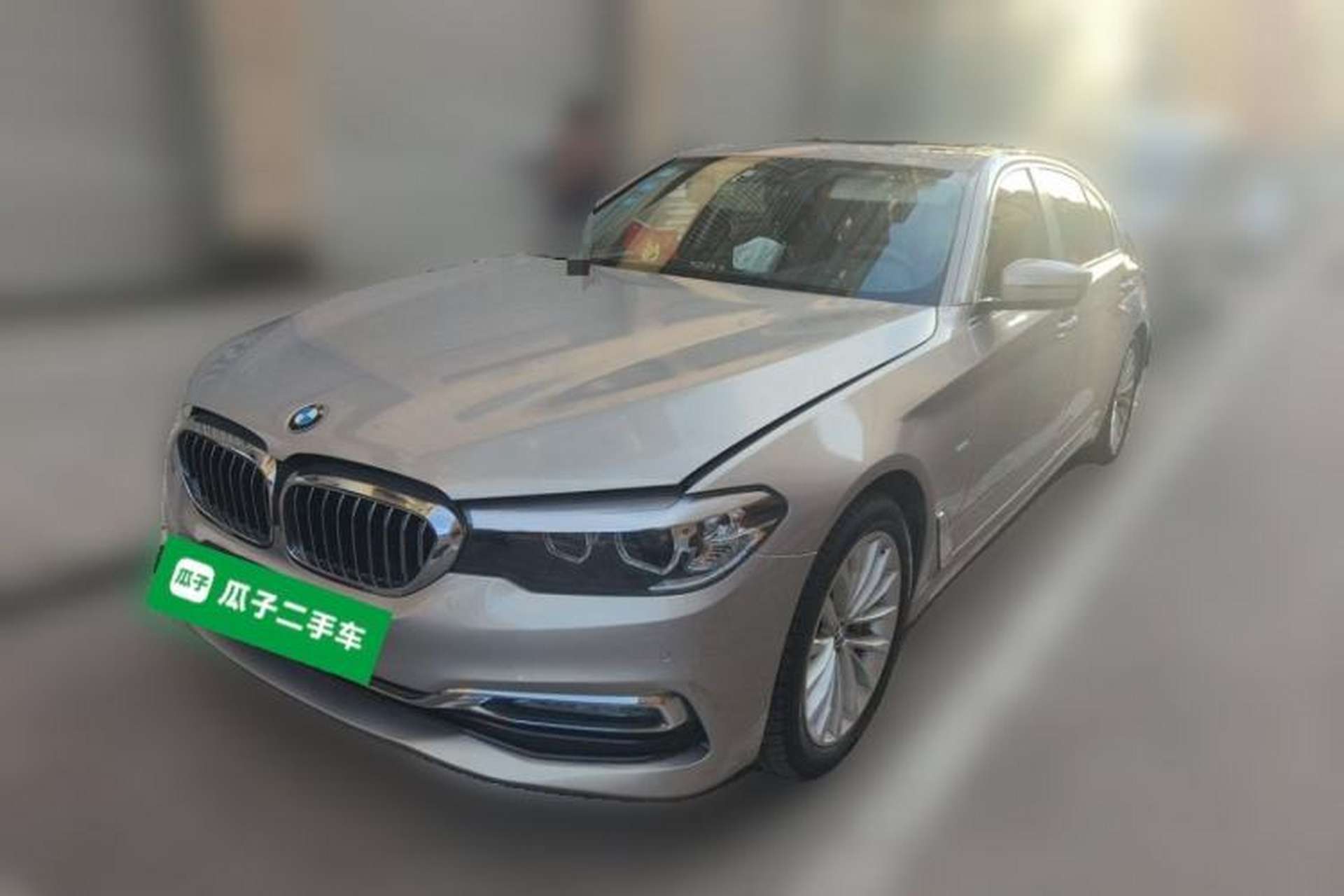 Used BMW 5 Series 2018 530Li Leading Edition Luxury Package Front Left 45 Deg
