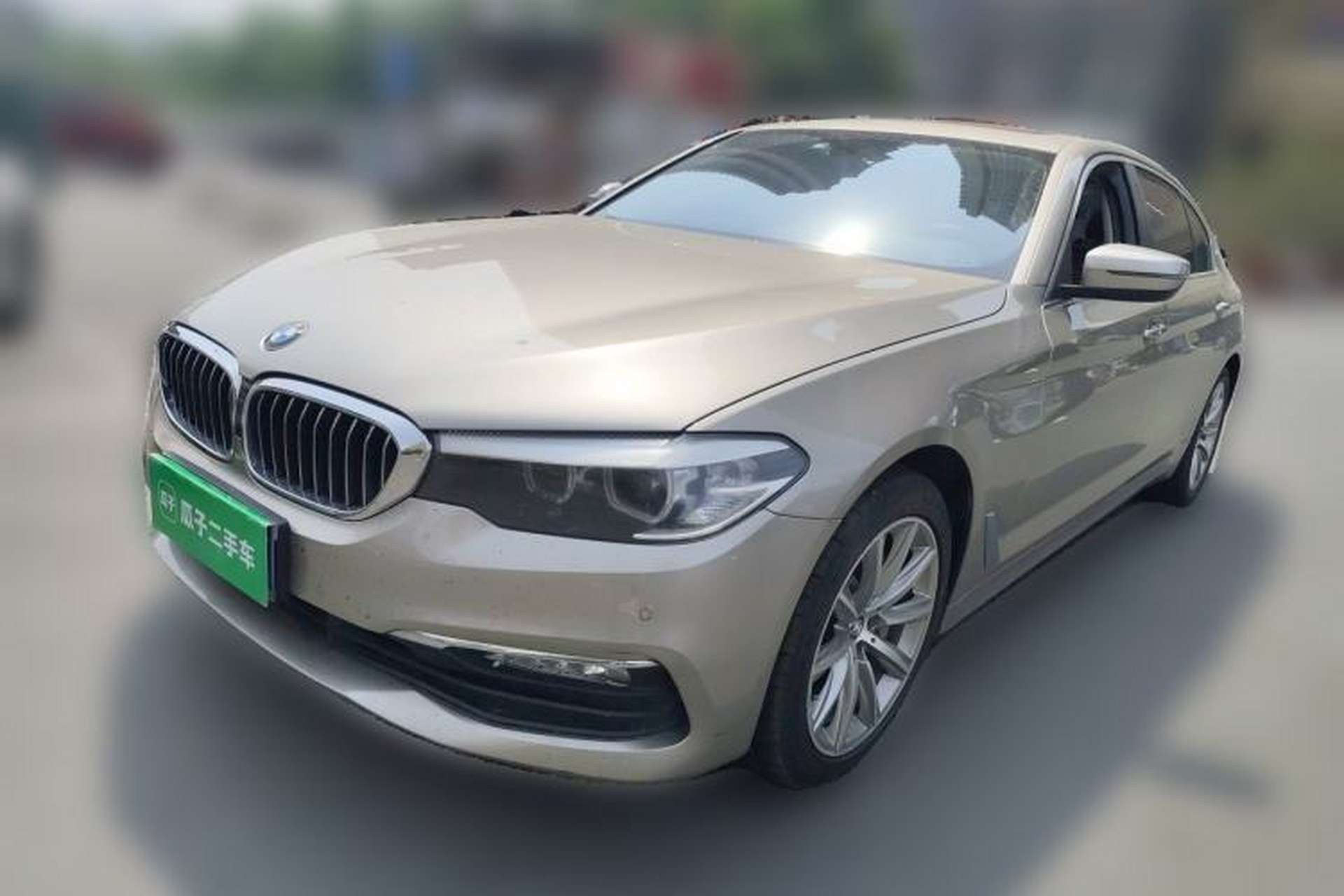 Used BMW 5 Series 2018 528Li Launch Special Edition Front Left 45 Deg