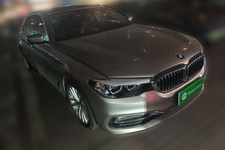 Used BMW 5 Series 2018 Revised Version 530Li Leading Edition Luxury Package Front Right 45 Deg