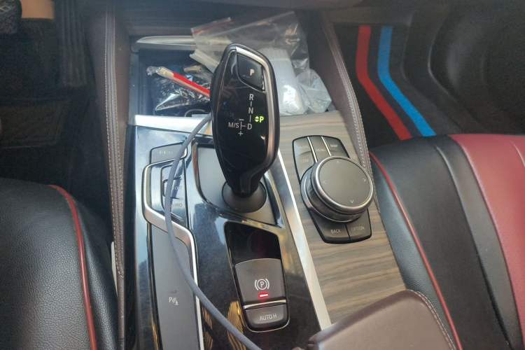 Used BMW 5 Series 2018 530Li Leading Edition Luxury Package Gear Lever