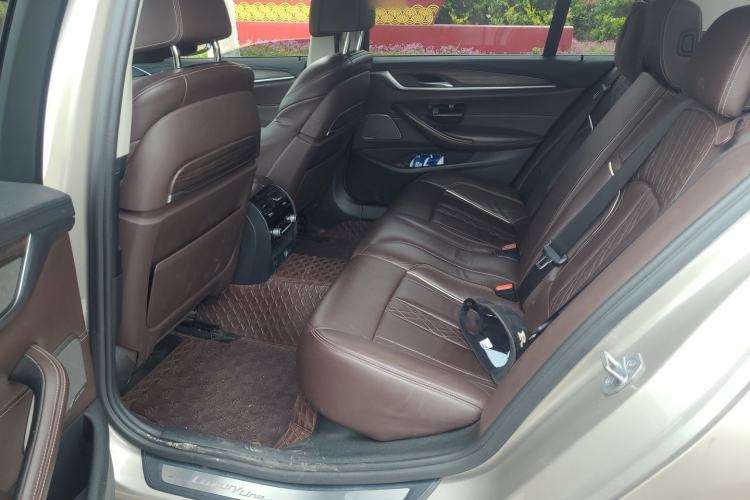 Used BMW 5 Series 2018 530Li Luxury Edition Premium Package Left Rear Seat