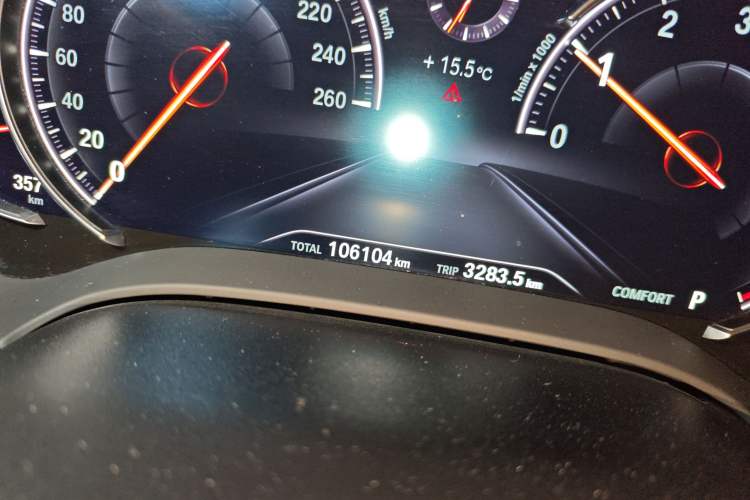Used BMW 5 Series 2018 Revised Version 530Li Leading Edition Luxury Package Odometer Close Up