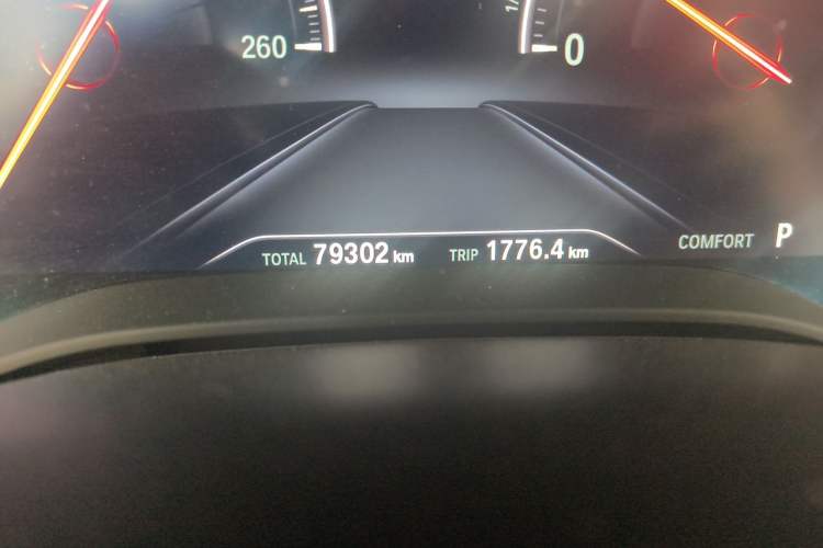 Used BMW 5 Series 2018 Facelifted 530Li Luxury Edition Premium Package Odometer Close Up