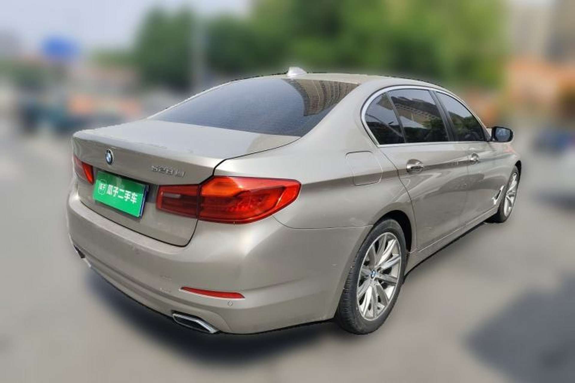 Used BMW 5 Series 2018 528Li Launch Special Edition Rear Right 45 Deg