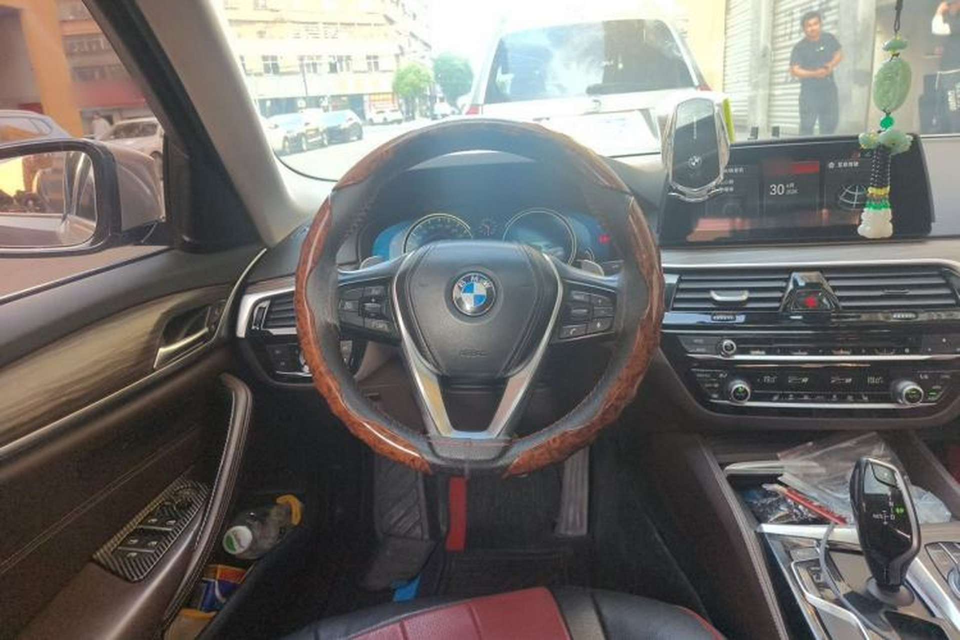 Used BMW 5 Series 2018 530Li Leading Edition Luxury Package Steering Wheel