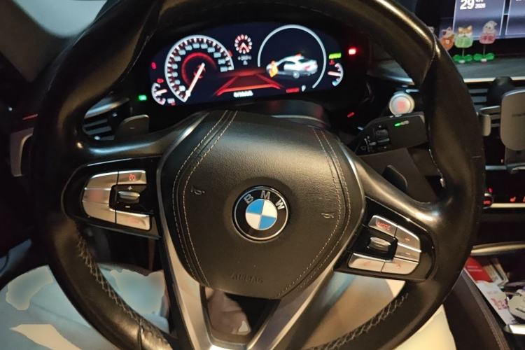 Used BMW 5 Series 2018 530Li Leading Edition Luxury Package Steering Wheel