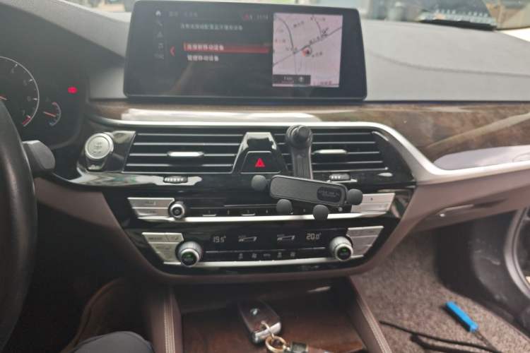 Used BMW 5 Series 2019 525Li Luxury Package Audio And AC Panel