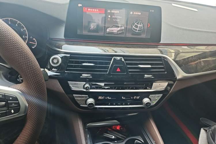 Used BMW 5 Series 2019 Restyled 525Li M Sport Package Audio And AC Panel