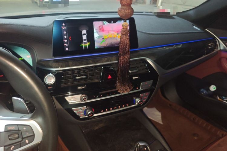 Used BMW 5 Series 2019 530Li Leading Model M Sport Package Audio And AC Panel