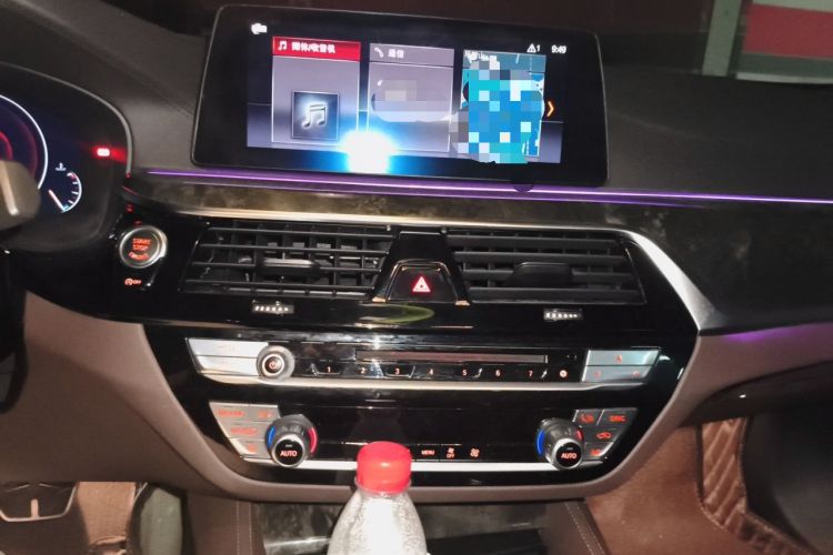Used BMW 5 Series 2019 525Li M Sport Package Audio And AC Panel