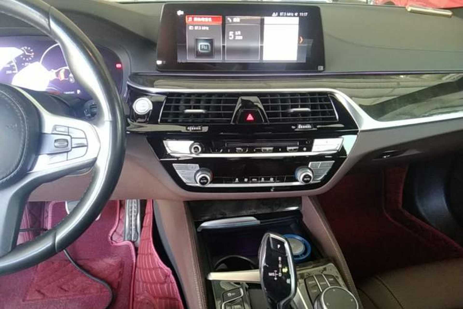 Used BMW 5 Series 2019 525Li M Sport Package Audio And AC Panel