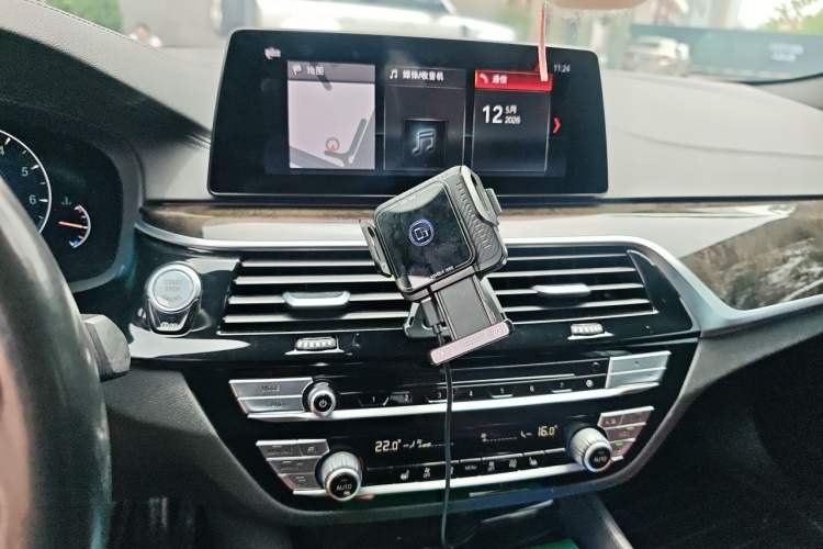 Used BMW 5 Series 2019 530Li Leading Model M Sport Package Audio And AC Panel