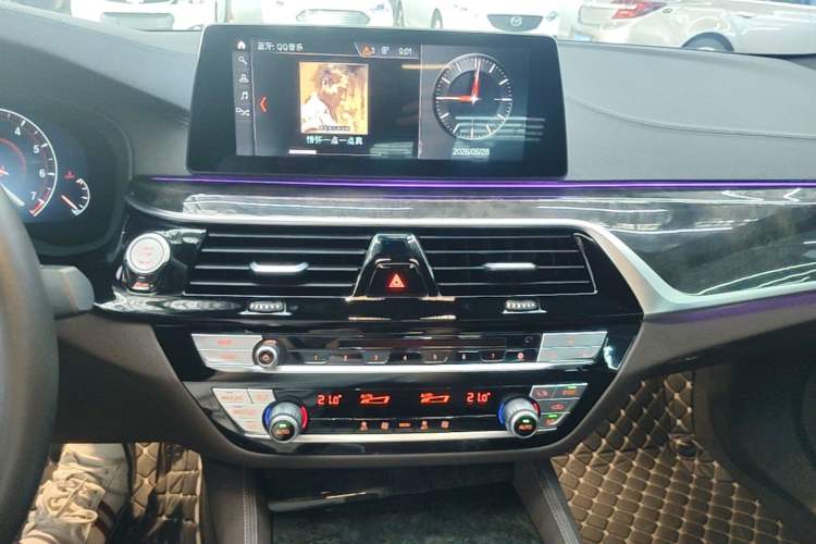 Used BMW 5 Series 2019 Restyled 525Li M Sport Package Audio And AC Panel