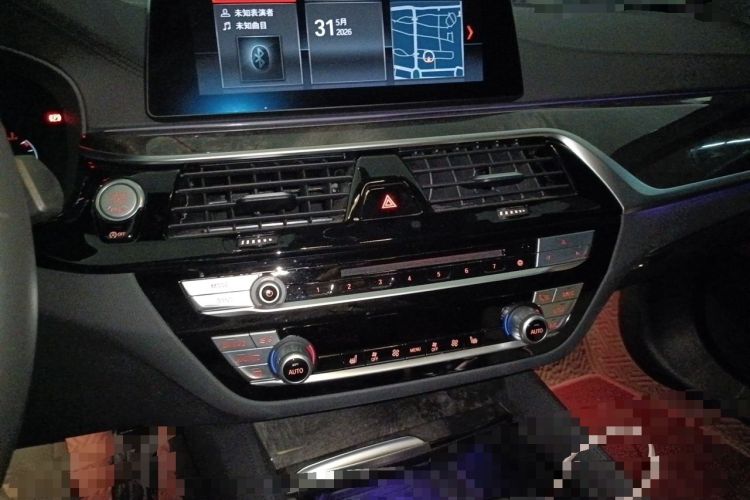 Used BMW 5 Series 2019 530Li Leading Model M Sport Package Audio And AC Panel