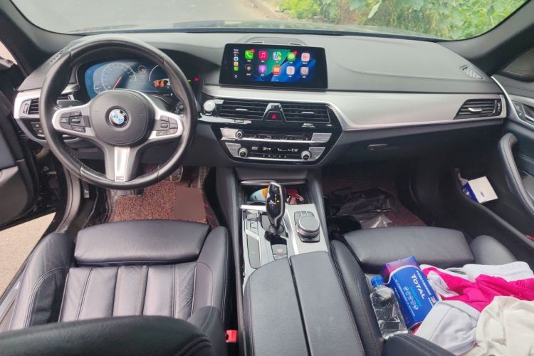Used BMW 5 Series 2019 525i M Sport Package Center Console