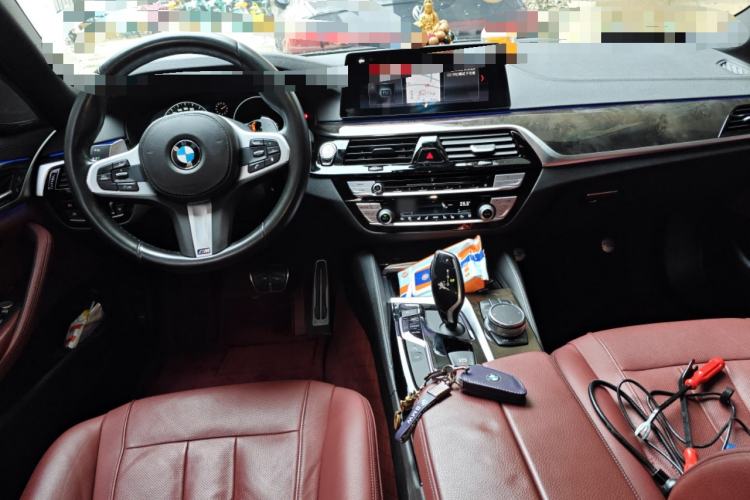 Used BMW 5 Series 2019 530Li Luxury Edition M Sport Package Center Console