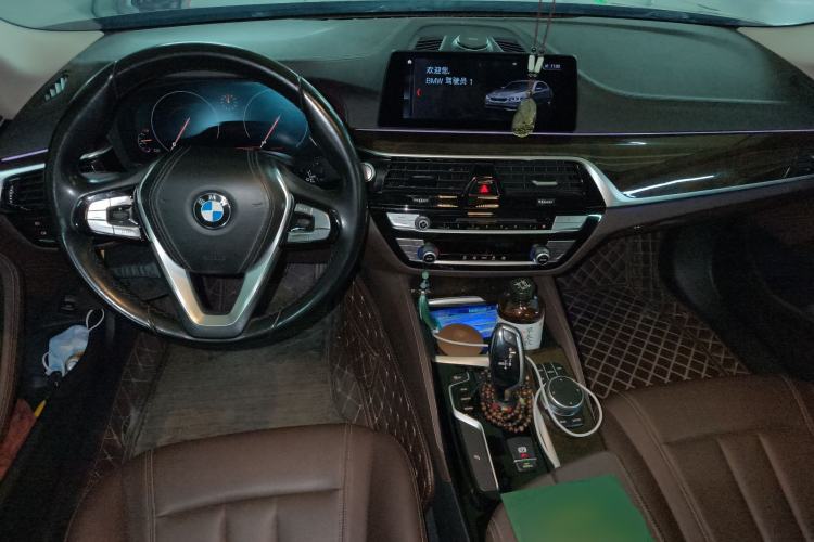Used BMW 5 Series 2019 525Li Luxury Package Center Console