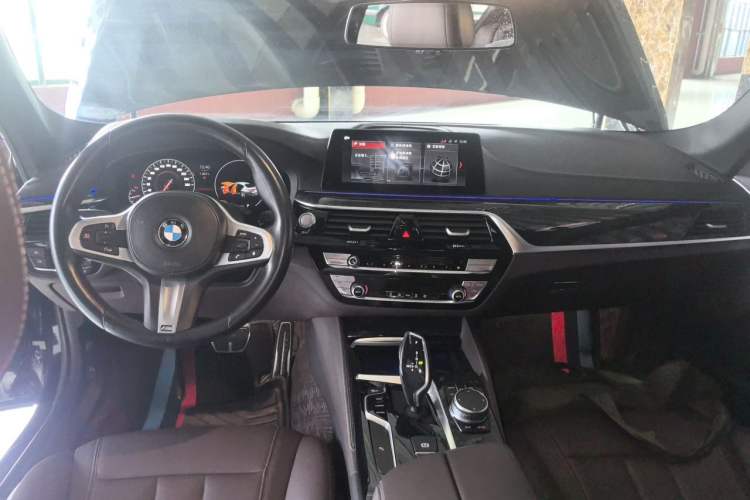 Used BMW 5 Series 2019 525Li M Sport Package Center Console
