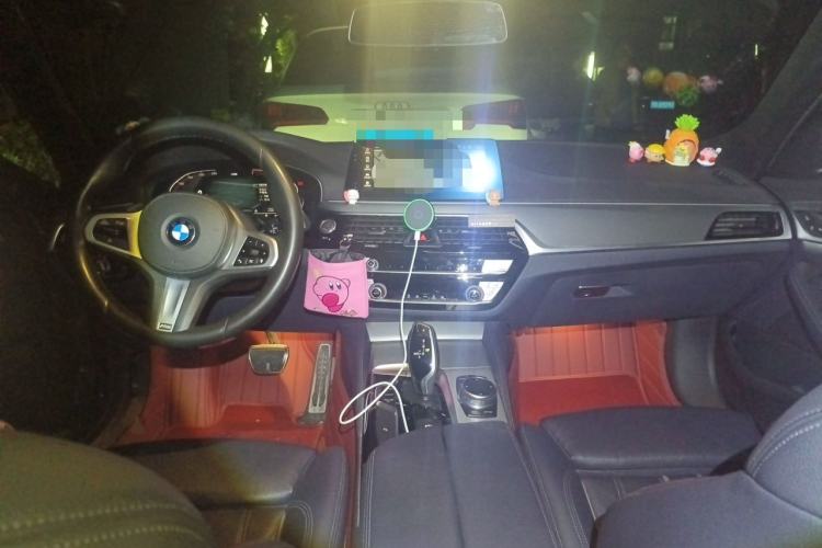 Used BMW 5 Series 2019 525i M Sport Package Center Console