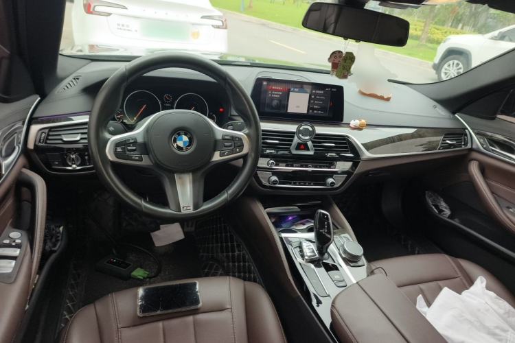 Used BMW 5 Series 2019 Restyled 525Li M Sport Package Center Console