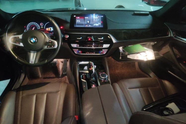 Used BMW 5 Series 2019 525Li M Sport Package Center Console