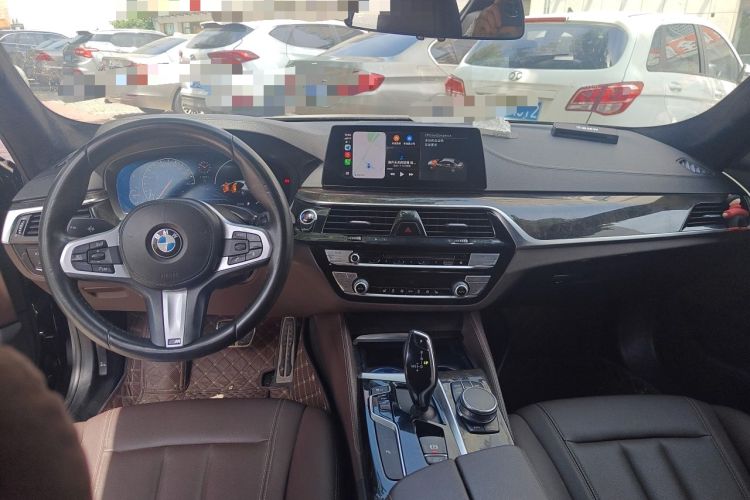 Used BMW 5 Series 2019 525Li M Sport Package Center Console