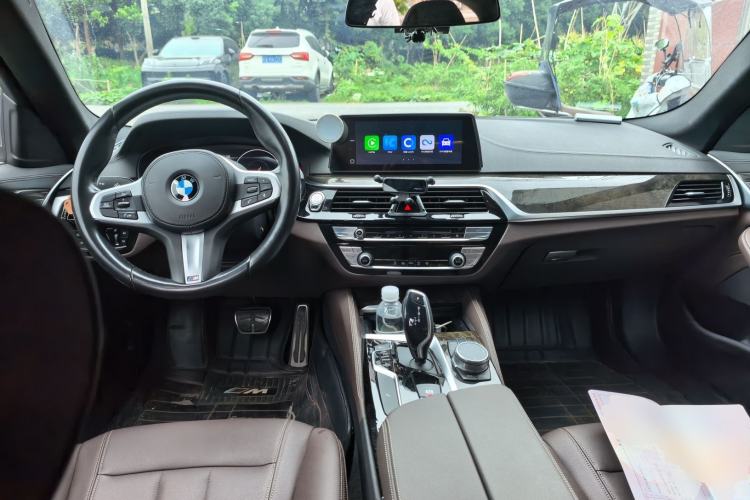 Used BMW 5 Series 2019 525Li M Sport Package Center Console